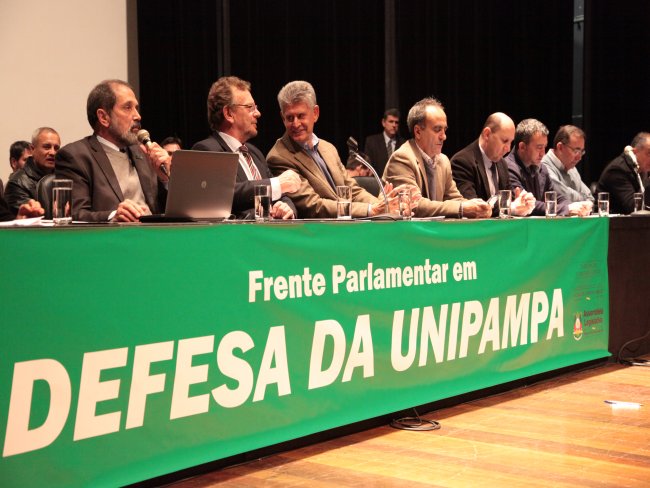 Frente em Defesa da Unipampa tem reunio nesta segunda-feira em Porto Alegre