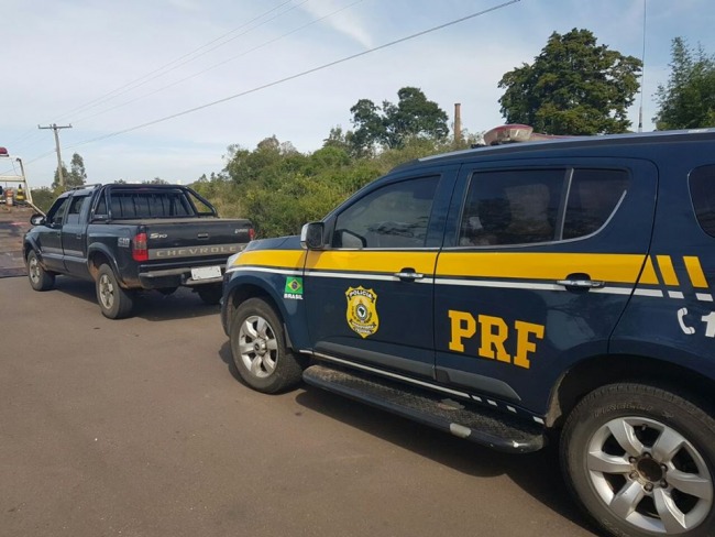 Polícia Rodoviária Federal apreende veículo com motor roubado