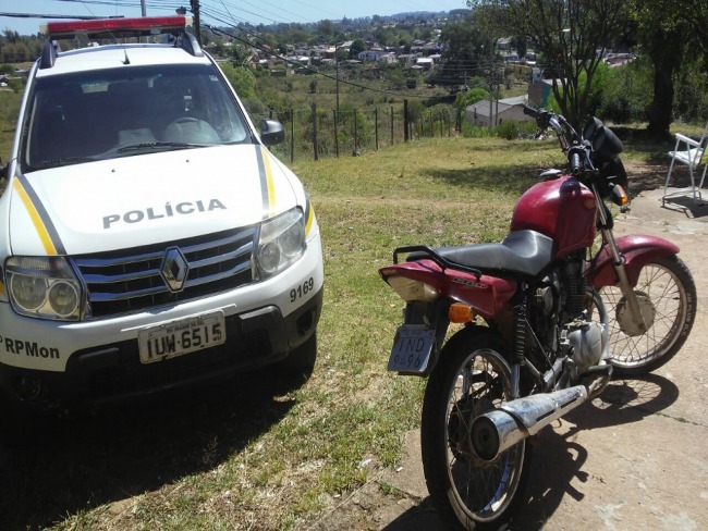 Brigada Militar prende indivíduo por tráfico de drogas e recupera motocicleta furtada em Bagé