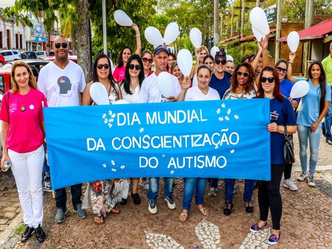 Caminhada e palestra marcam Dia Internacional de Conscientizao do Autismo