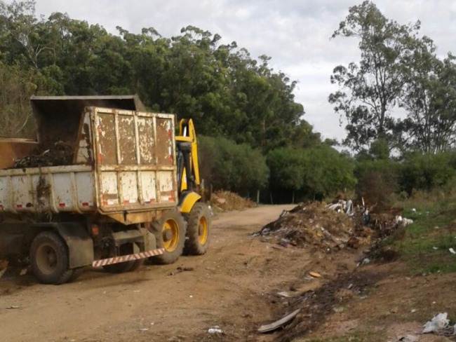 Mais de 50 toneladas de entulho são retiradas das ruas em uma semana em Bagé 