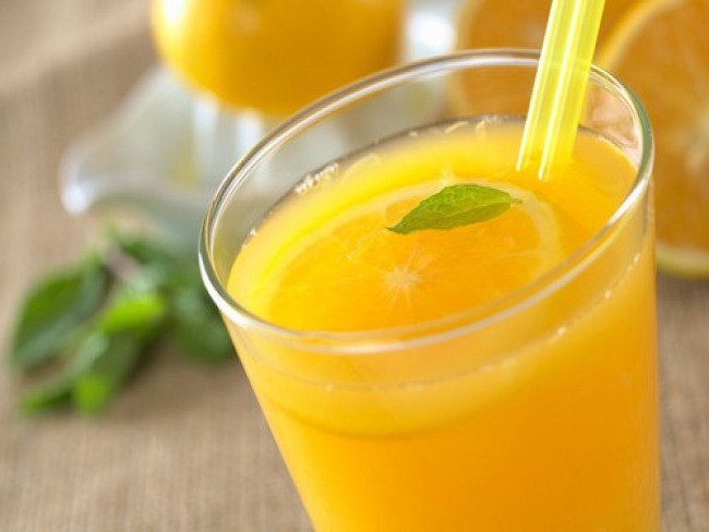 Benefcios do consumo dirio de suco de laranja