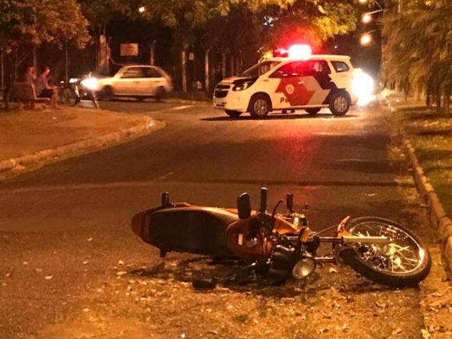 Motociclista atropela idosa em Taquaritinga