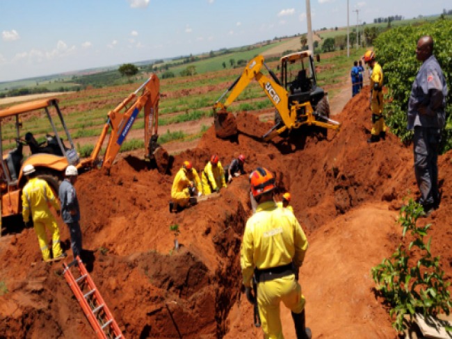 Deslizamento de terra em obra de posto de combustvel deixa vtima fatal em Taquaritinga