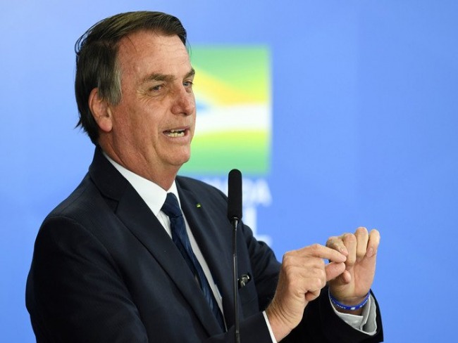 Bolsonaro diz que a chance no momento  zero de dividir ministrio de Moro