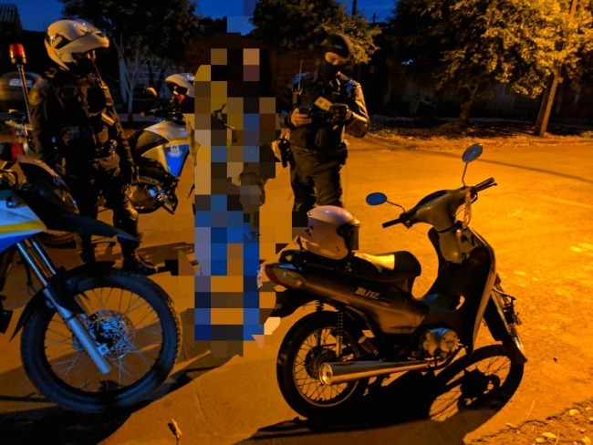Com moto furtada, foragido da Justia  preso em Dourados