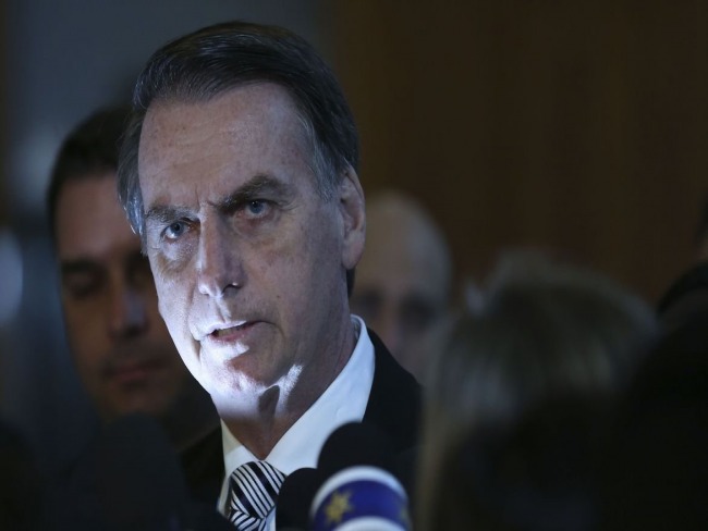 Bolsonaro cometeu crime em reunião ministerial? Juristas analisam