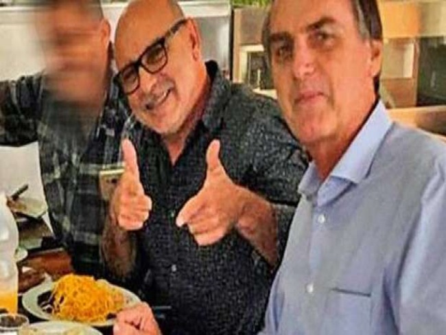 URGENTE: Queiroz, brao-direito da famlia Bolsonaro,  preso no interior de SP