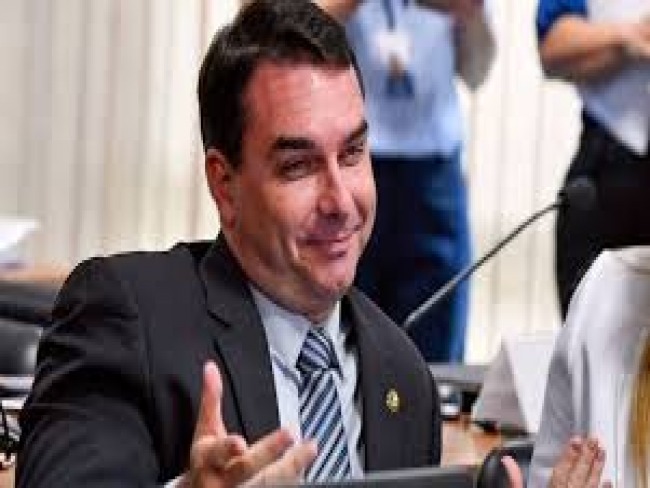 Justia do RJ aceita recurso de Flvio Bolsonaro, e caso das 'rachadinhas' vai para 2 instncia
