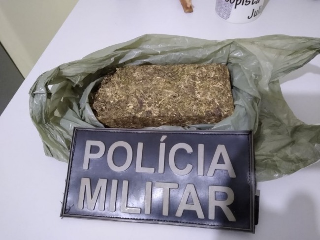 ANGLICA: PM prende quatro pessoas por trfico de drogas em Ipezal