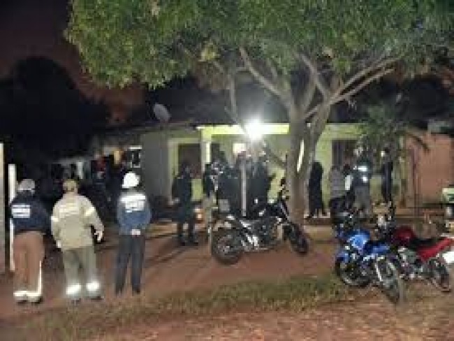Policial mata cinco da prpria famlia e comete suicdio no Paraguai
