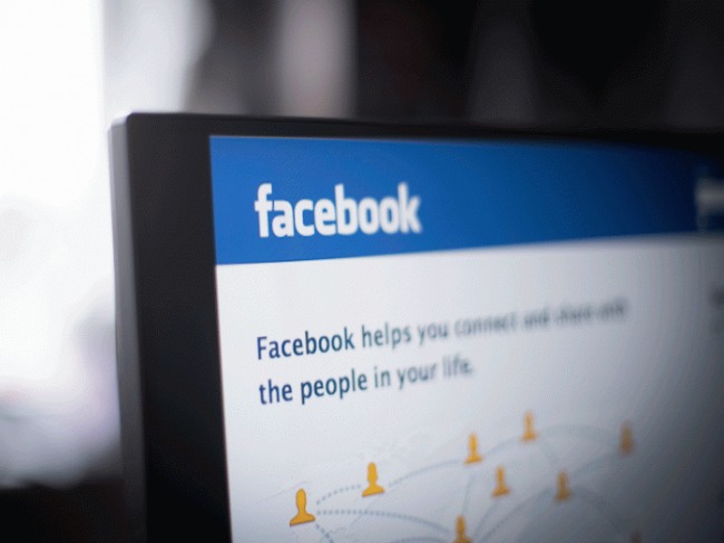 Presidente da CPMI das Fake News pede dados das contas excludas pelo Facebook