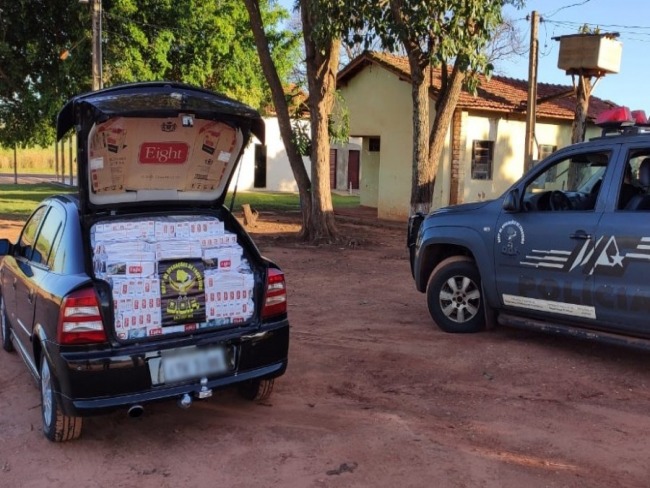 NOVO HORIZONTE DO SUL: Veículo carregado com cigarros contrabandeados foi apreendido pelo DOF