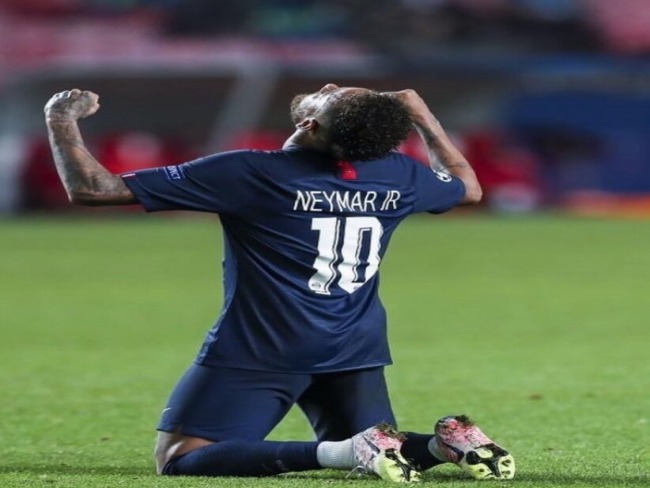Neymar define futuro e diz que fica no PSG para a próxima temporada