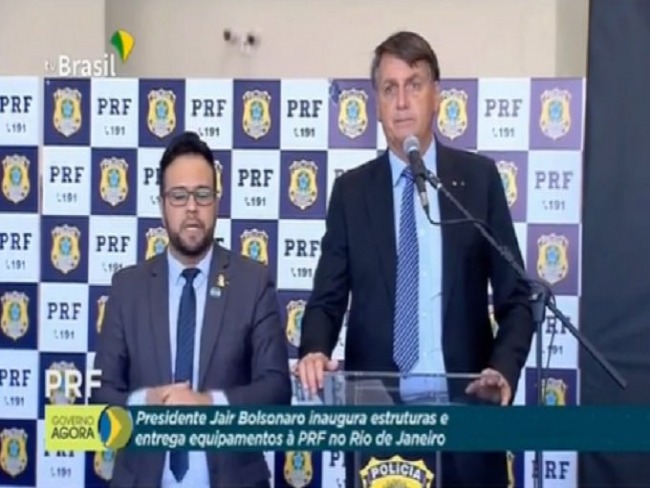 Bolsonaro confirma concurso da PRF com mais de 2 mil vagas e crava data limite para sair edital