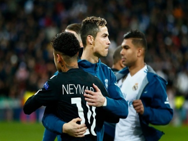 Juventus vai oferecer ao PSG uma troca de Cristiano Ronaldo por Neymar, diz jornalista italiano