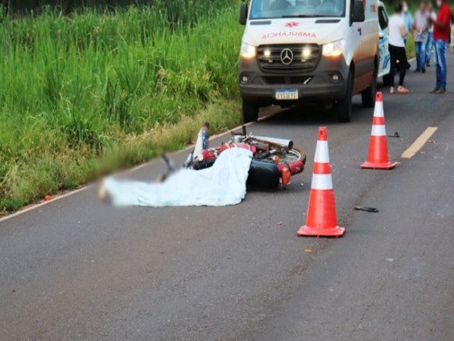 Motociclista morre na BR-376 aps cair embaixo carreta durante ultrapassagem