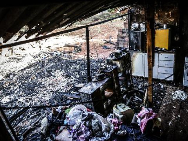 Antes de incendiar casa, cunhado disse que iria matar todos queimados
