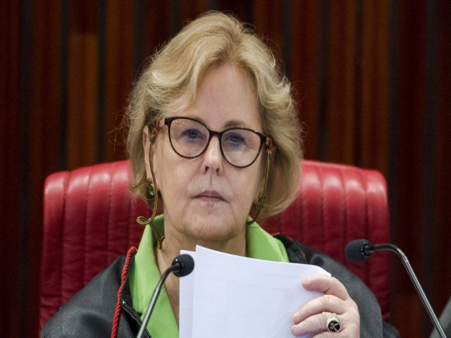 Rosa Weber envia  PGR pedido de investigao contra Bolsonaro