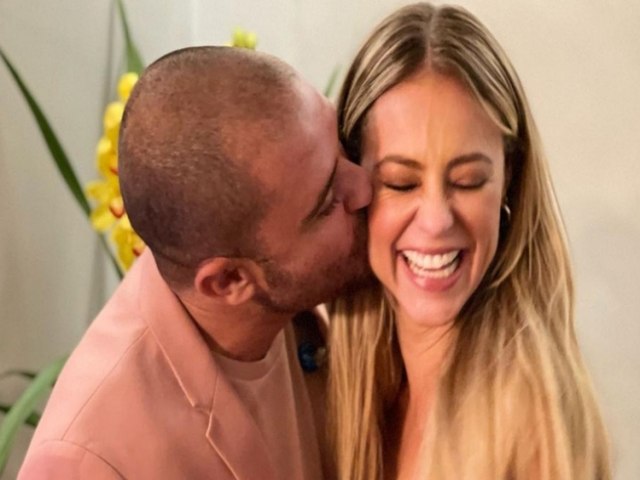 Paolla Oliveira assume romance com Diogo Nogueira e casal aparece em 1 foto oficial