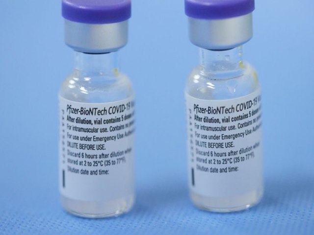 Pfizer afirma que vacina contra covid segue segura e efetiva aps seis meses