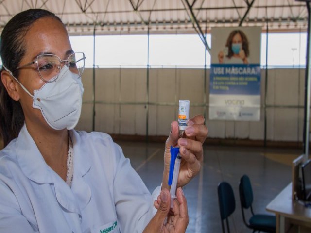 Subiu: Campo Grande atinge marca de 50% de toda a população vacinada