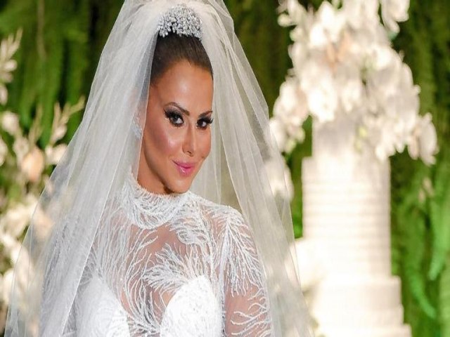Viviane Arajo se casa em cerimnia luxuosa com Guilherme Milito; vdeo
