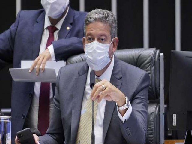 STF impe derrota a Lira e Bolsonaro e suspende oramento secreto