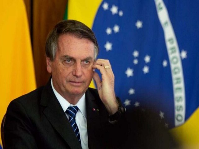 Bolsonaro tem reunio com Moraes e Fachin em meio  crise com o TSE