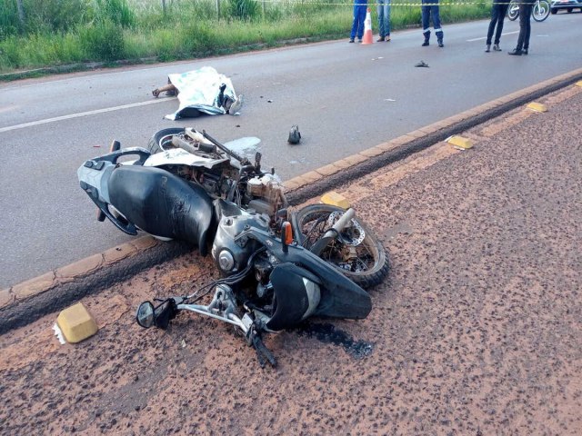 Motociclista morre ao colidir em outra moto enquanto fazia ultrapassagem