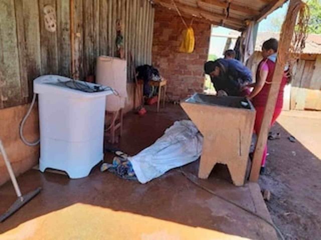Mulher morre eletrocutada enquanto lavava roupa em cidade do Paraguai