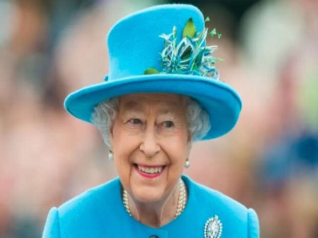 Eterna, Rainha Elizabeth celebra aniversrio de 96 anos