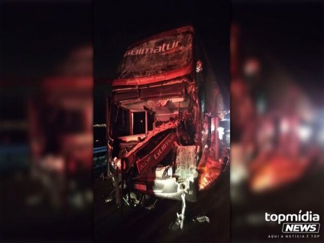 Ônibus de turismo para compras que saiu de MS sofre acidente em rodovia de São Paulo