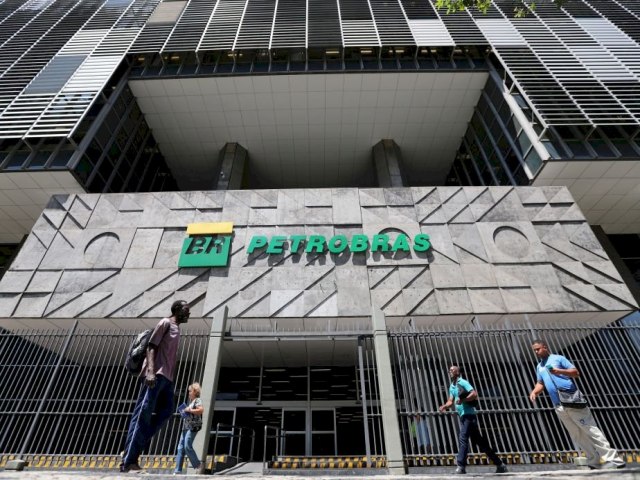 Cade espera concluir investigao contra Petrobras em dois meses