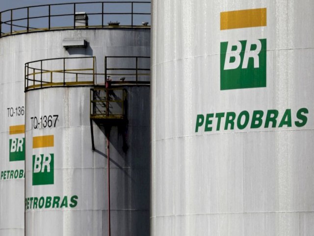  Valor da Petrobras cai quase R$ 100 bilhes em dois meses