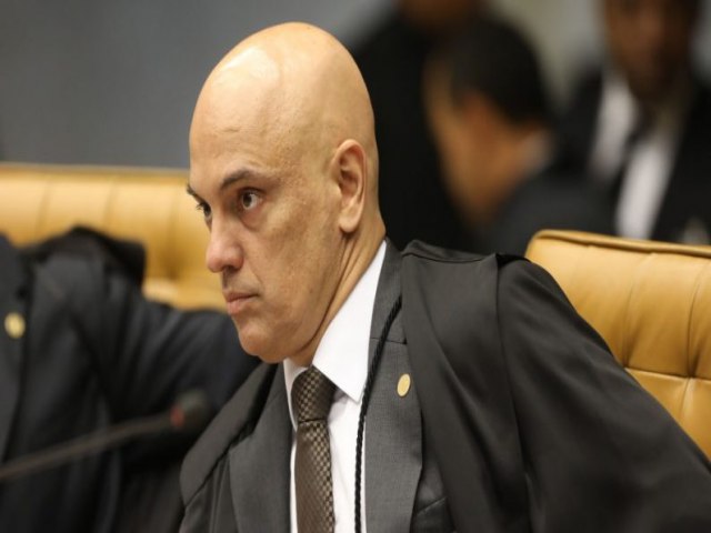 Moraes d 2 dias para presidente se manifestar sobre ao da oposio