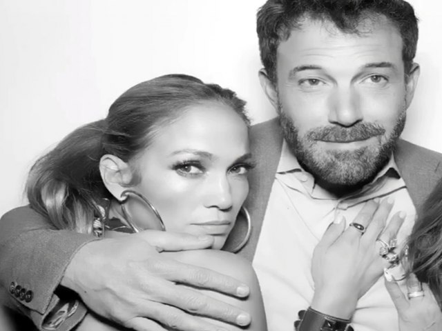 Jennifer Lopez e Ben Affleck se casam em Las Vegas, 20 anos aps 1 noivado