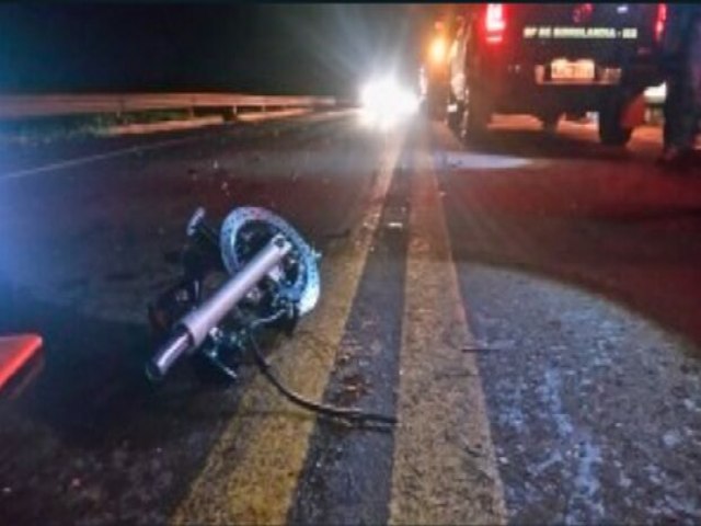 Mulher curtida na cachaa atropela e arremessa motociclista em rodovia de Sidrolndia