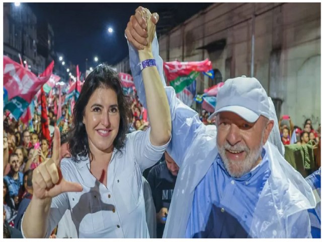 Simone Tebet, figura chave na campanha de Lula, parabeniza presidente eleito