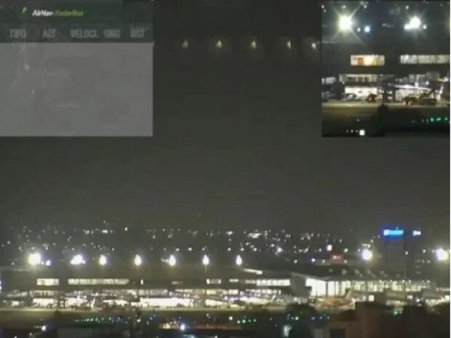  ou no  um OVNI? Pilotos relatam luzes estranhas no cu de Porto Alegre (vdeo)