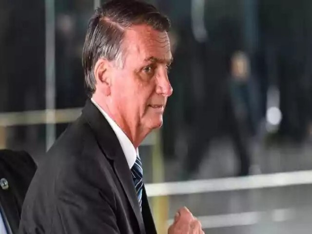 Bolsonaro  atendido no Hospital das Foras Armadas com dores abdominais