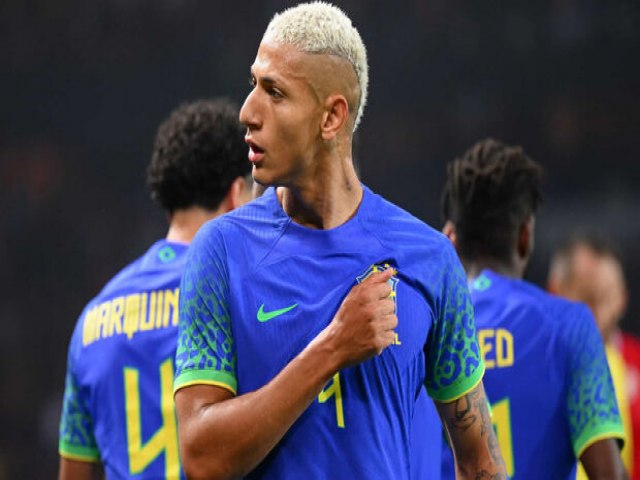 Artilheiro do jogo, Richarlison promete fazer cabelo Casco de Ronaldo se Brasil ganhar hexa