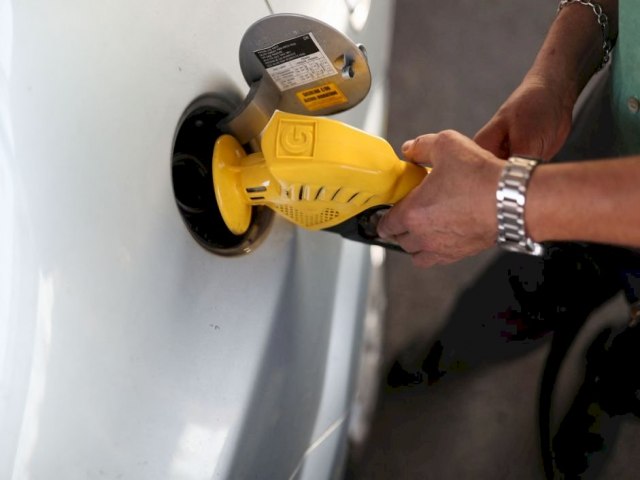 Reduo no preo do diesel e gasolina para distribuidoras comea nesta quarta (7)