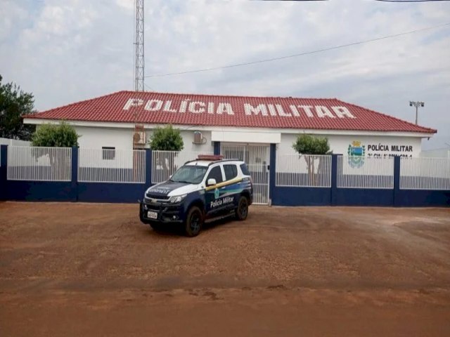 Polcia Militar conduz homem para a delegacia aps a prtica de atos obscenos e ameaa a vrias mulheres em Ivinhema