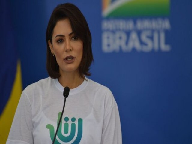 PL cogita lanar Michelle Bolsonaro na disputa  presidncia em 2026