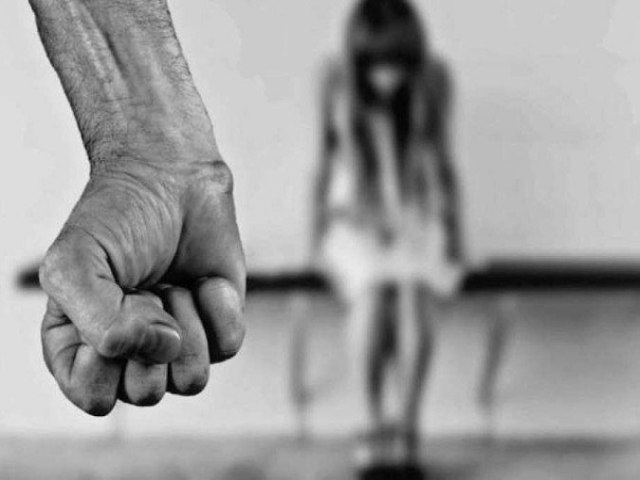 CAMPO GRANDE: Menina relata estupros do pai, mas me duvida e d surra no Jquei Clube