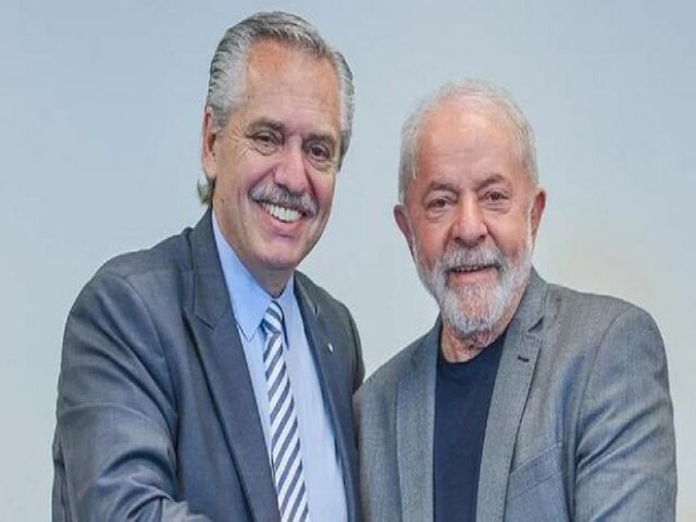 Em encontro na Argentina, Lula diz que BNDES voltar a financiar projetos em pases vizinhos