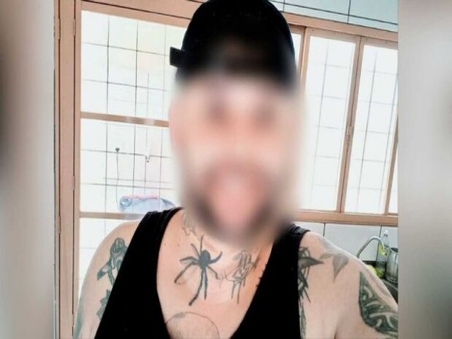 Luva de PM derreteu ao atender tatuador atingido por soda custica