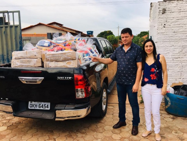 Prefeitura distribui mil cestas bsicas para famlias do municpio de Aguiarnpolis do Tocantins 