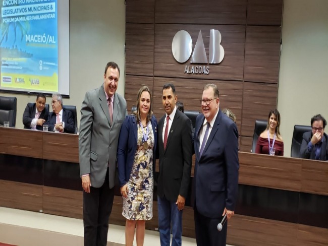 Vereadora de Carolina MA Lys Jcome  homenageada com a medalha Mulher de Destaque Brasil